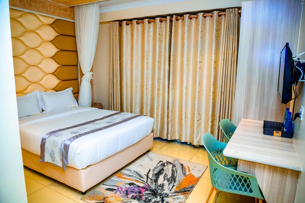 Deuts Four Seasons Hotel Найроби Экстерьер фото
